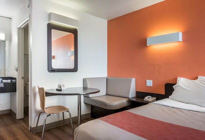 디럭스 룸, Motel 6 Connellys Springs, Nc