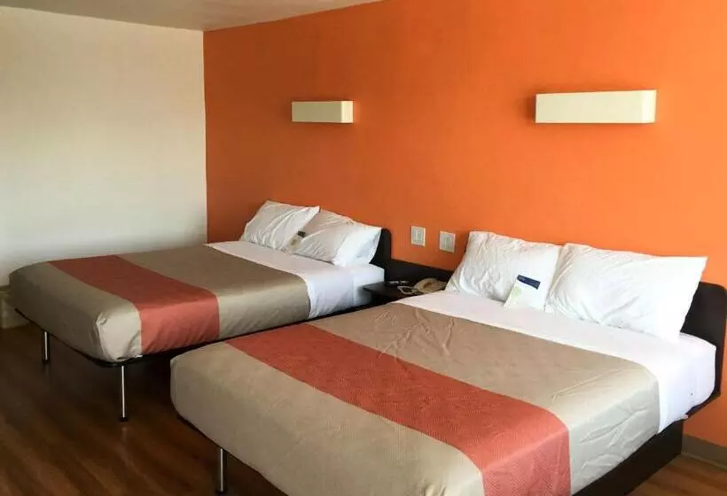 デラックスルーム, Motel 6 Connellys Springs, Nc
