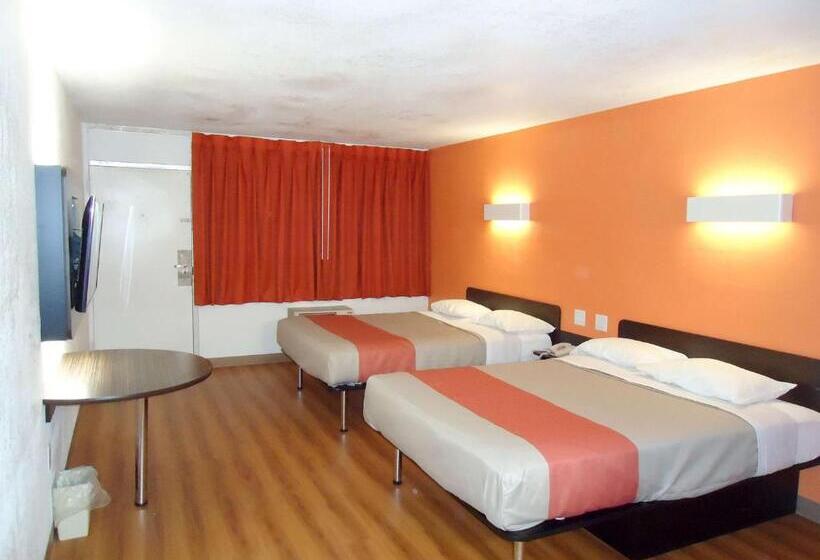 디럭스 룸, Motel 6 Connellys Springs, Nc