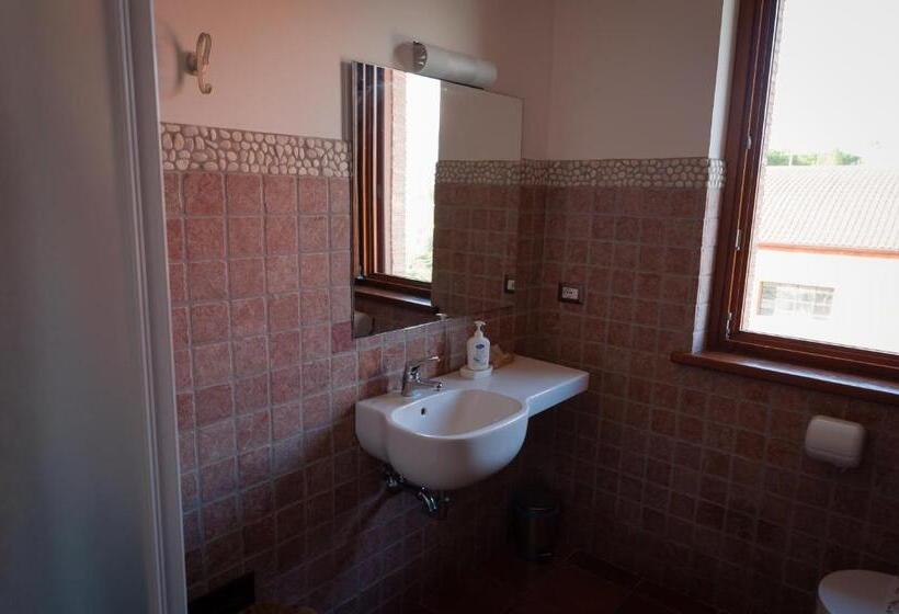 豪华三人间, Tenuta Terre Dei Latini