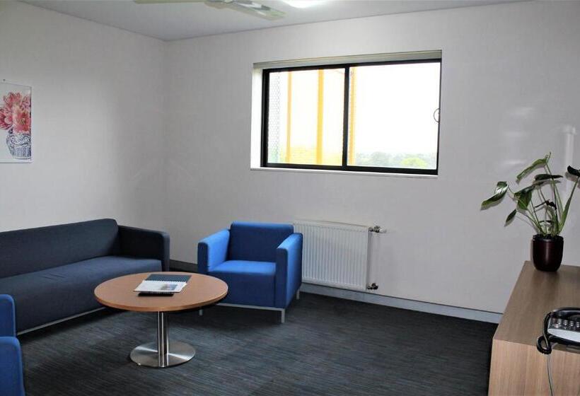 스탠다드 싱글 룸 공동욕실, Western Sydney University Village Penrith