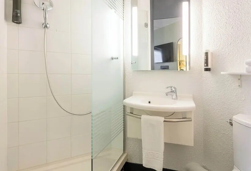 Standard Kolmen Hengen Huone, B&b Hotel Toulouse Cité De L Espace Gonord
