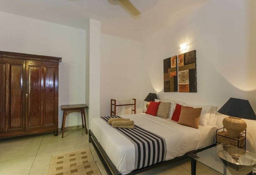 디럭스 룸, Colpetty House