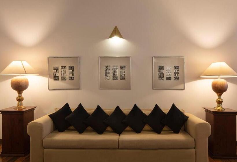 فيلا 3 غرف نوم مزودة بحمام سباحة, Green Casa