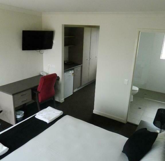 חדר דלוקס, Dooleys Tavern And Motel Capella