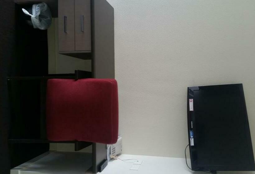 חדר דלוקס, Dooleys Tavern And Motel Capella