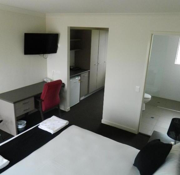 חדר סטנדרט מותאם לאדם עם מוגבלויות, Dooleys Tavern And Motel Capella