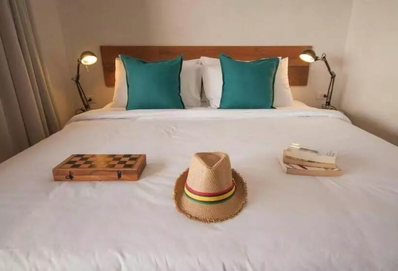 スタンダードバンガロー, Escape Beach Resort   New Look Renovated