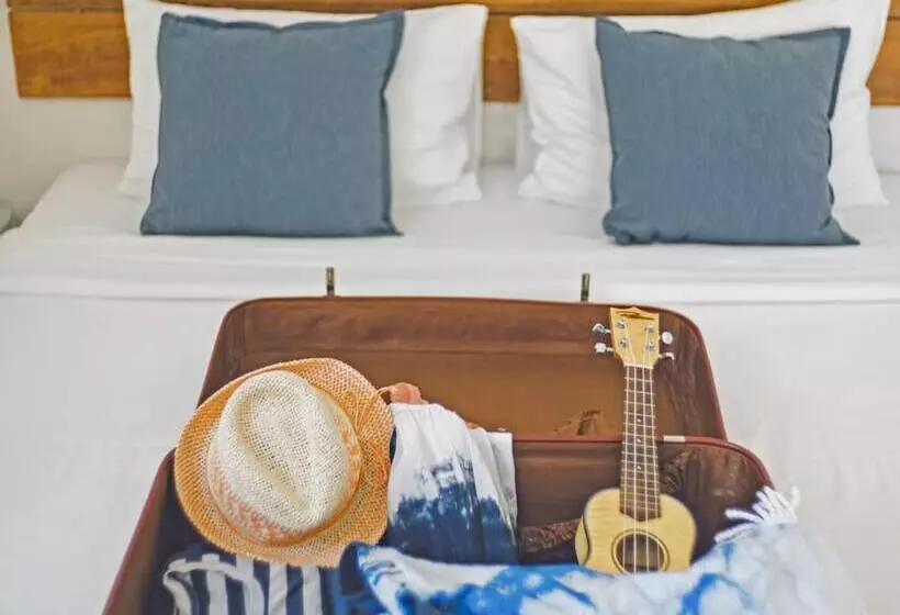 ガーデンビューのスタンダードバンガロー, Escape Beach Resort   New Look Renovated