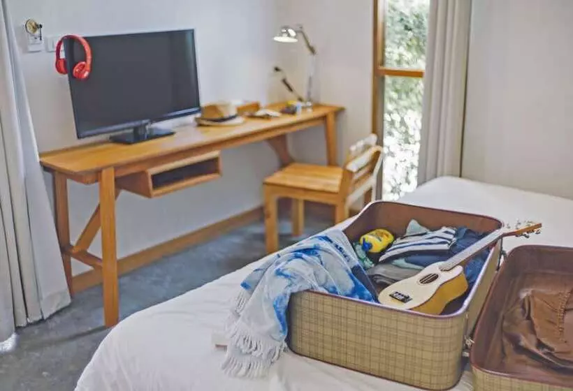 ガーデンビューのスタンダードバンガロー, Escape Beach Resort   New Look Renovated