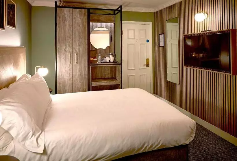 اتاق استاندارد, Alderley Edge