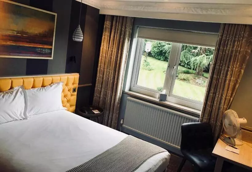 اتاق استاندارد با چشم‌انداز باغ, Alderley Edge