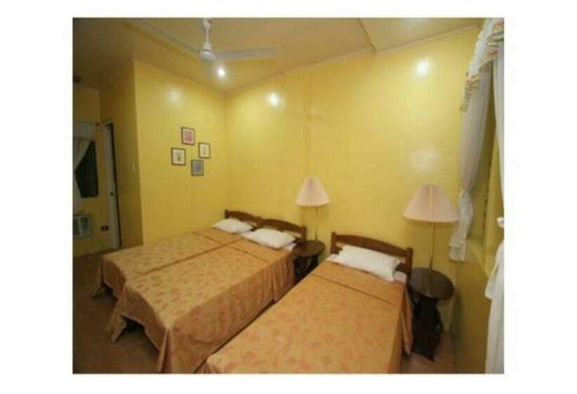 اتاق سوپریور سه تخته, Darayonan Lodge