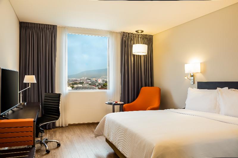 キングサイズベッドのスーペリアルーム, Fiesta Inn Pachuca Gran Patio