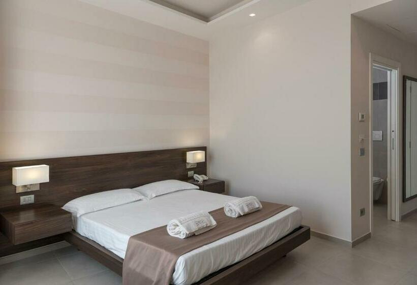 غرفة قياسية, Grand Hotel Biffy