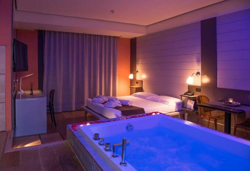 Люкс с гидромассажем, Grand Hotel Biffy
