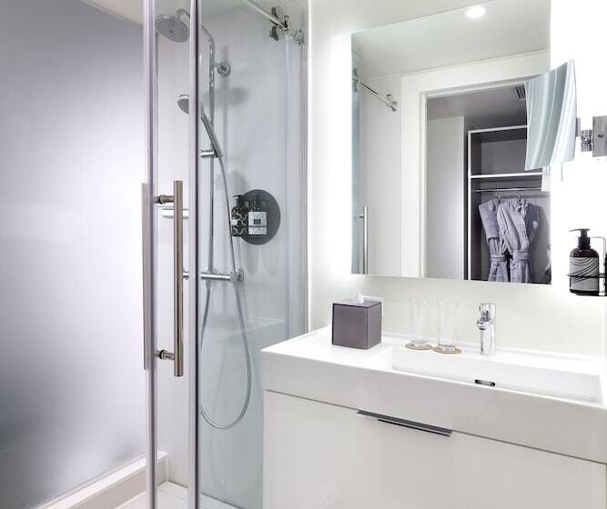 اتاق استاندارد با تخت بزرگ, Innside by Meliá New York Nomad