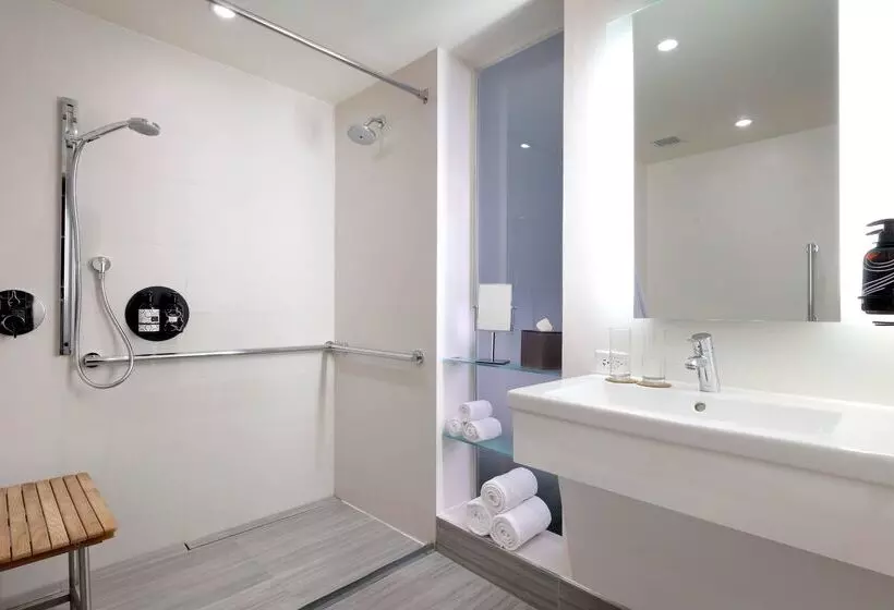 اتاق استاندارد برای معلولان, Innside by Meliá New York Nomad
