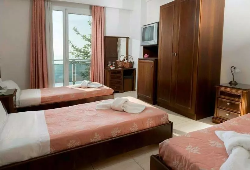 Triple Room Sea View, Kymata