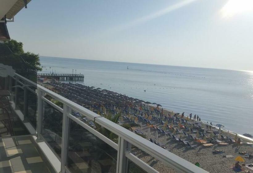 Triple Room Sea View, Kymata