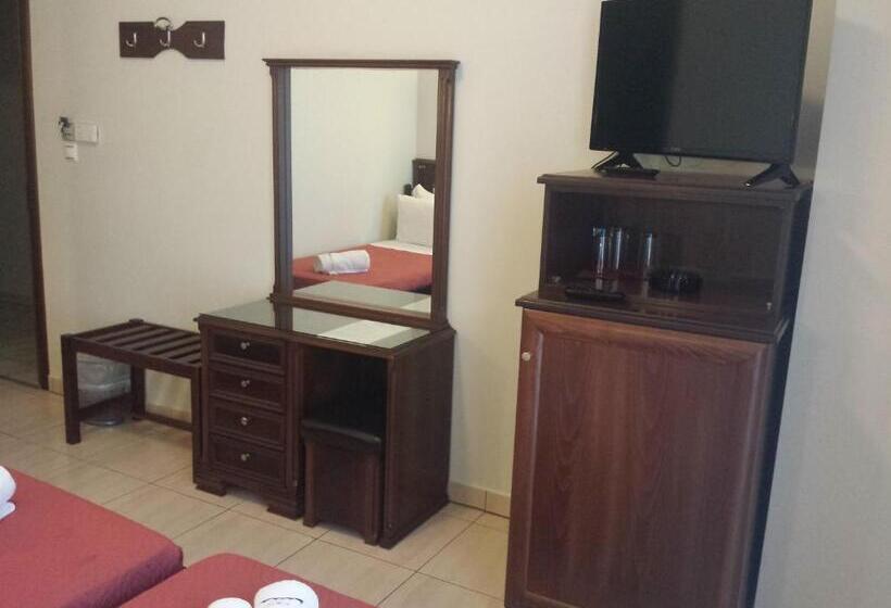 Номер Стандарт Боковой Вид на Море, Kymata