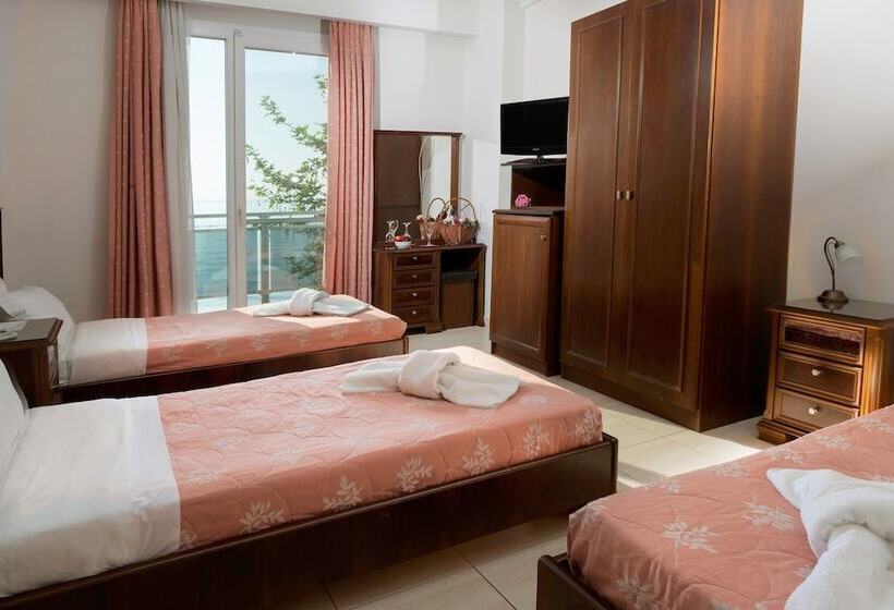 Triple Room Sea View, Kymata