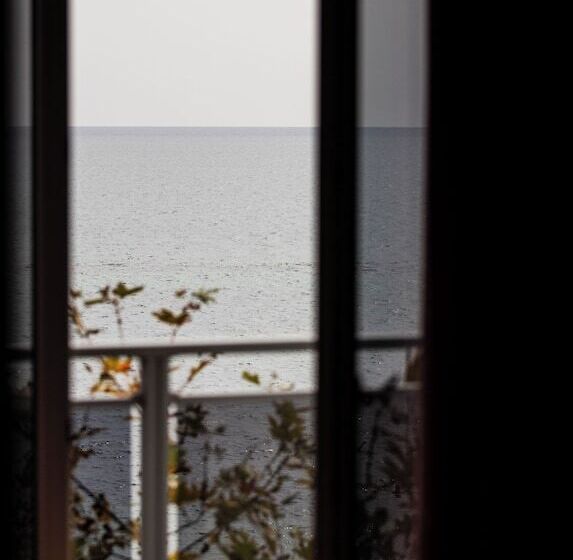 Triple Room Sea View, Kymata