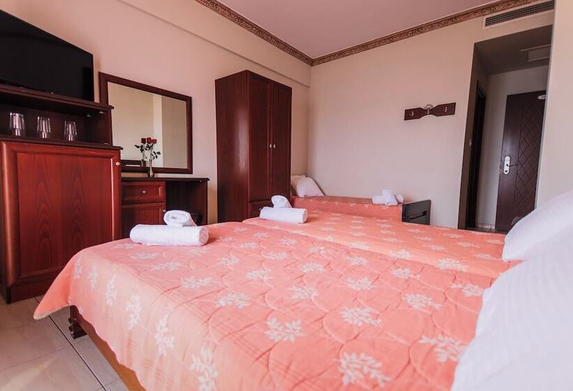 Triple Room Sea View, Kymata