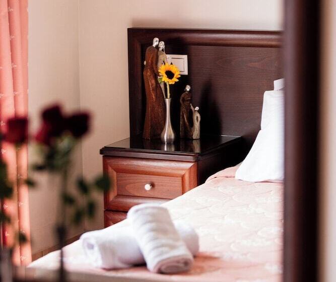 Triple Room Sea View, Kymata