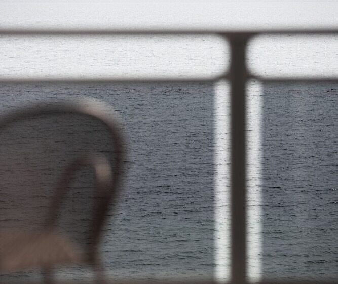 Номер Стандарт Вид на Море, Kymata