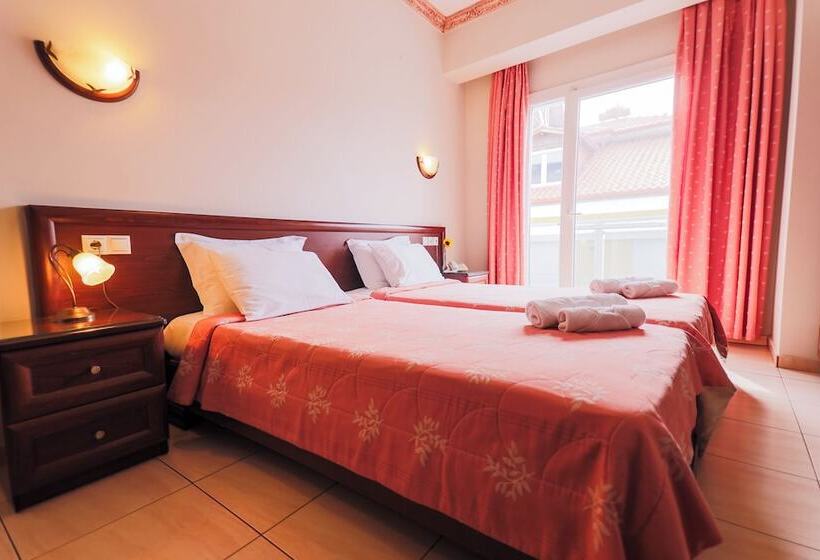 Номер Стандарт Вид на Море, Kymata