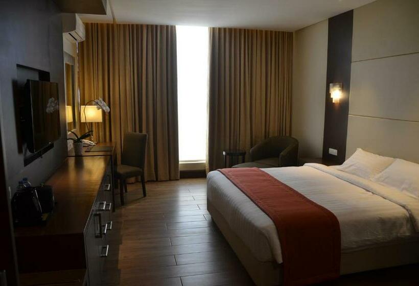 اتاق سوپریور با تخت بزرگ, Monticello Tagaytay