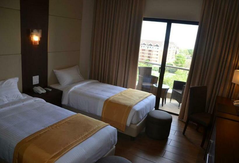 اتاق لوکس, Monticello Tagaytay