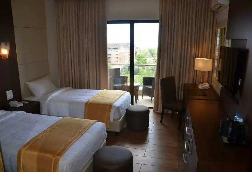 デラックスルーム, Monticello Tagaytay