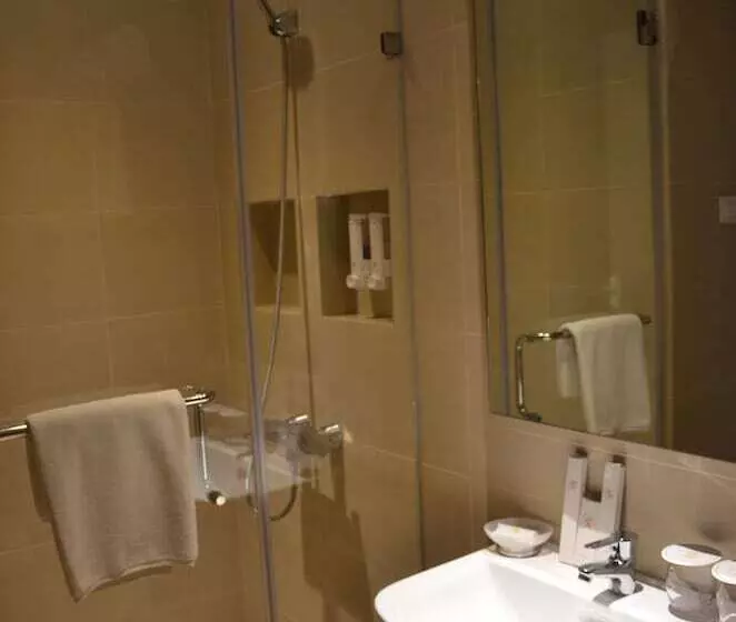 デラックスルーム, Monticello Tagaytay