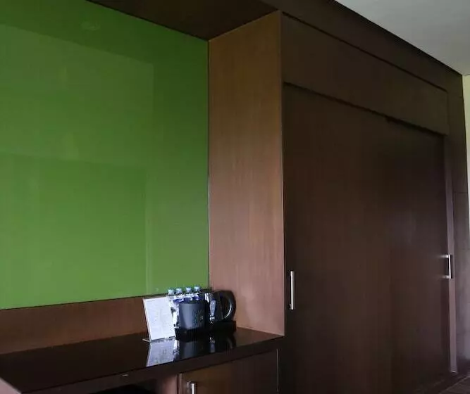 スーペリアの４人部屋, Monticello Tagaytay
