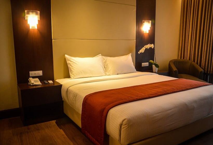 اتاق لوکس, Monticello Tagaytay