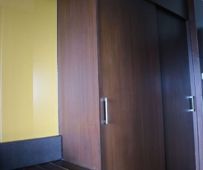 اتاق لوکس, Monticello Tagaytay