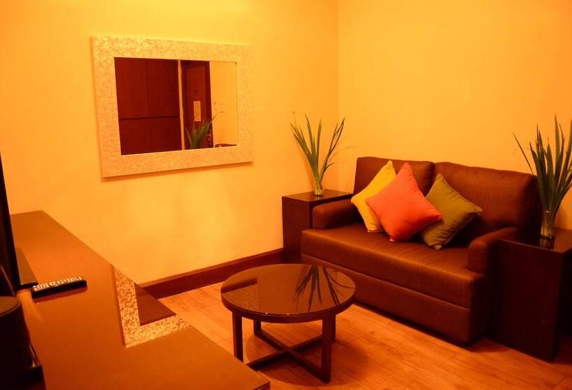 اتاق پنت هاوس, Monticello Tagaytay