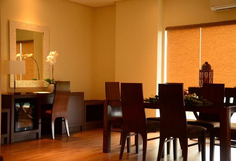 اتاق پنت هاوس, Monticello Tagaytay