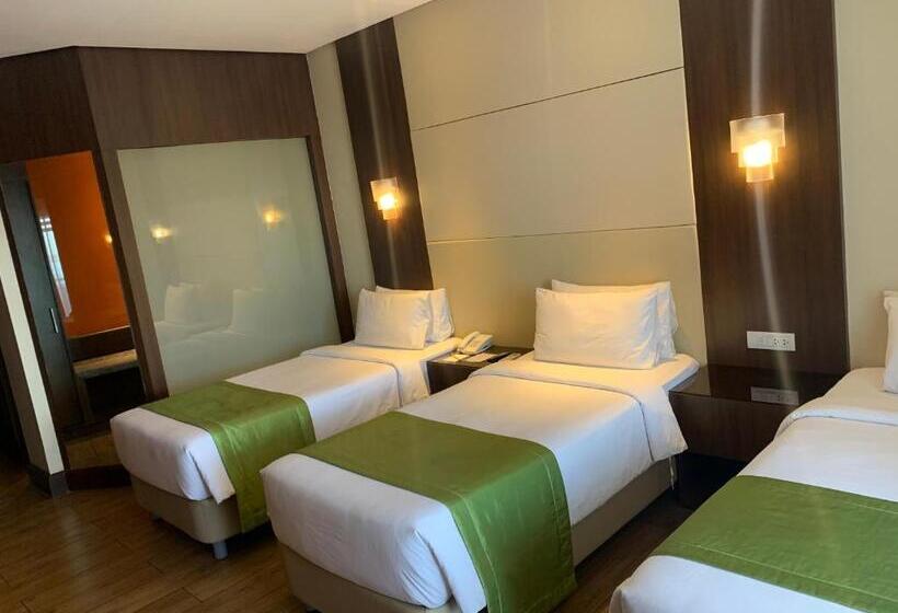 스탠다드 트리플 룸, Monticello Tagaytay