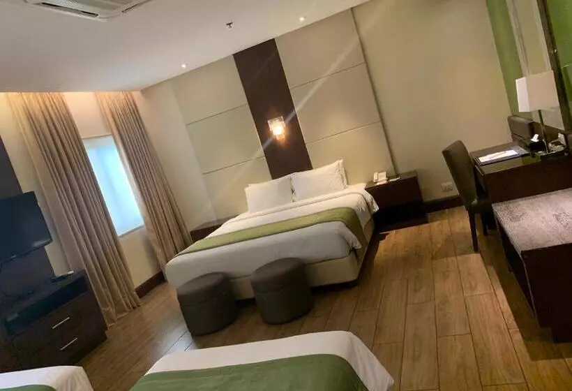 スーペリアファミリールーム, Monticello Tagaytay