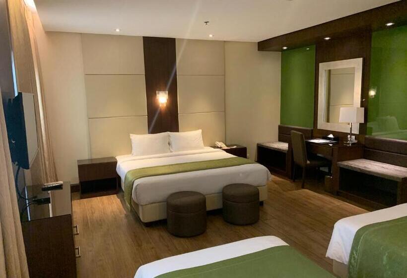 اتاق سوپریور خانوادگی, Monticello Tagaytay