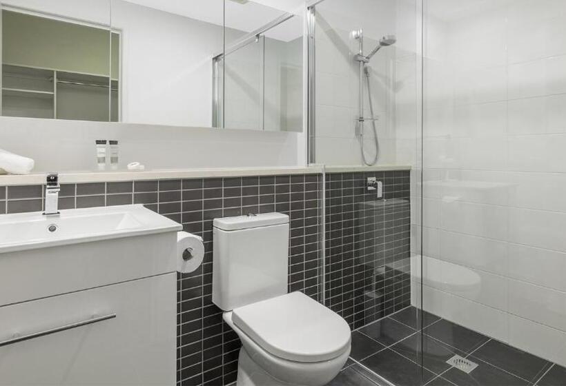 דירת אקזקיוטיב 2 חדרים, Oaks Brisbane Woolloongabba Suites