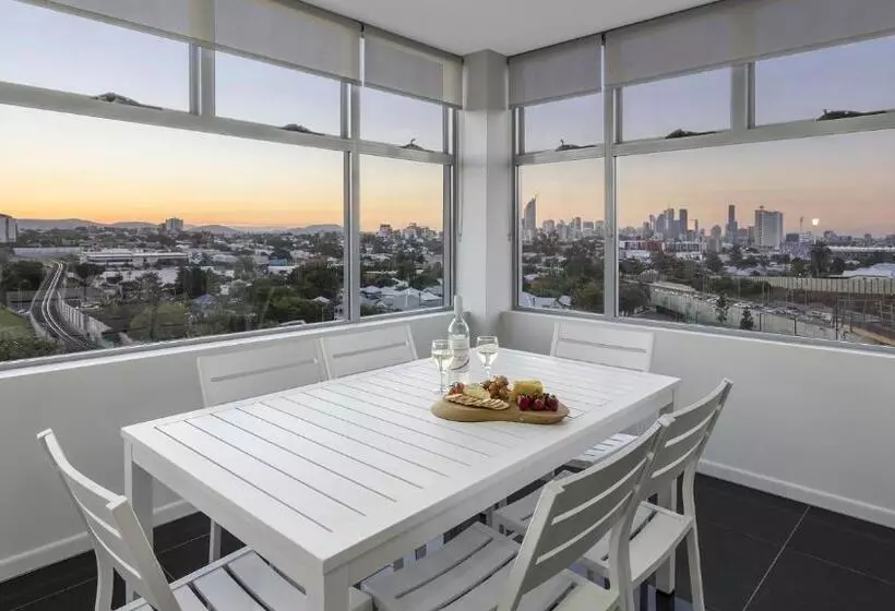 ２ベッドルームのエクゼクティブアパートメント, Oaks Brisbane Woolloongabba Suites