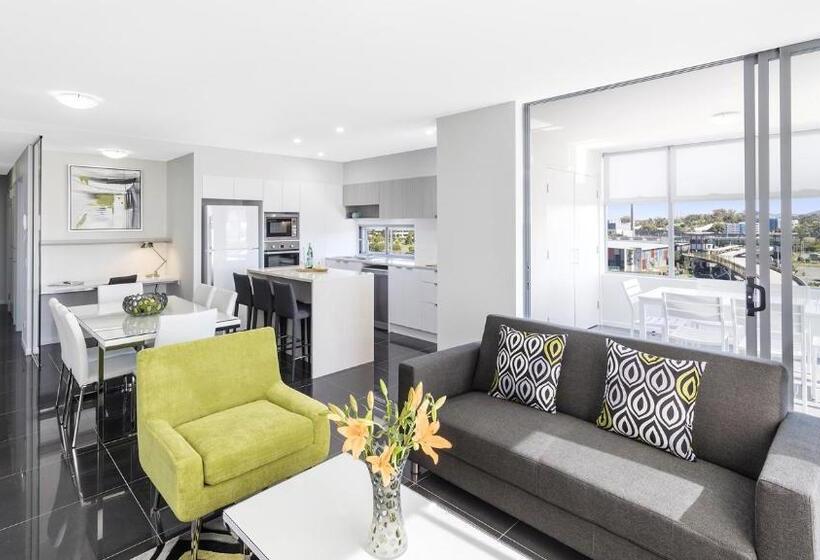 דירת אקזקיוטיב 2 חדרים, Oaks Brisbane Woolloongabba Suites