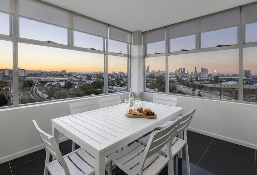 ２ベッドルームアパートメント, Oaks Brisbane Woolloongabba Suites