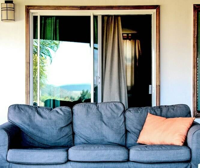 ３ベッドルームハウス, Rancho Cien Piedras