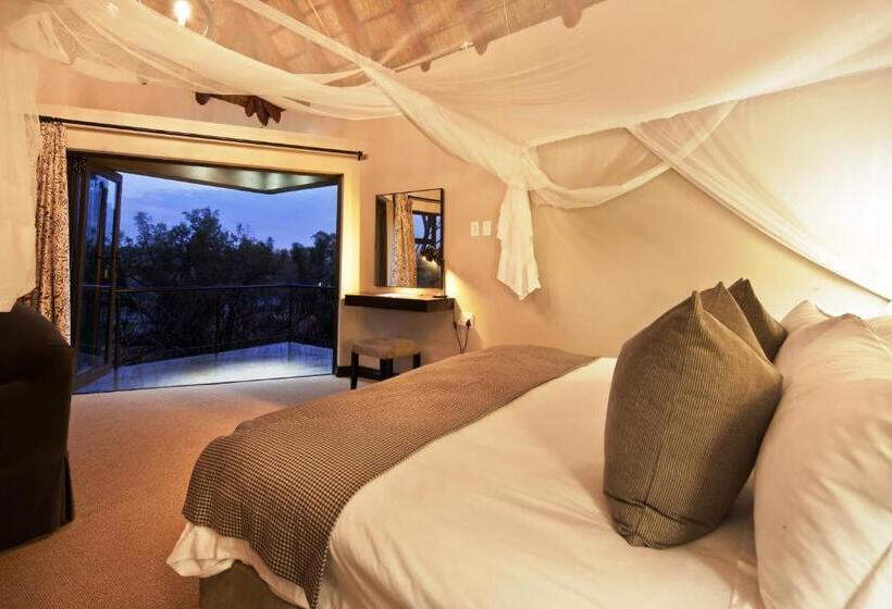 جناح إدارى, The Blades