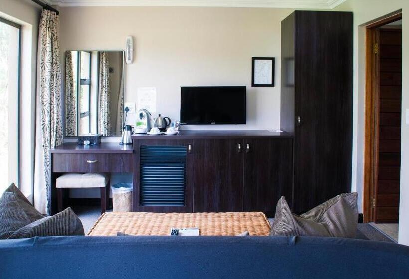 غرفة ديلوكس, The Blades